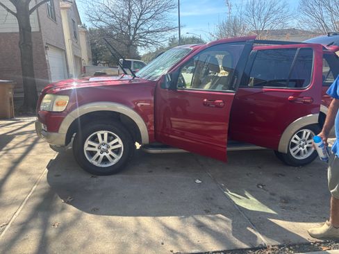 Used 2009 Ford Explorer Eddie Bauer image 6