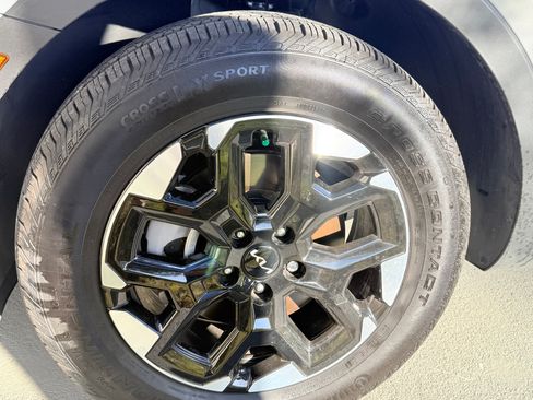 Used 2025 Kia Sorento S w/ Panoramic Sunroof Package image 16