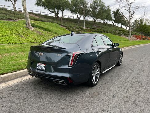 Used 2021 Cadillac CT4 V w/ Technology Package image 8