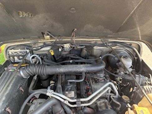 Used 2004 Jeep Wrangler 4WD image 8