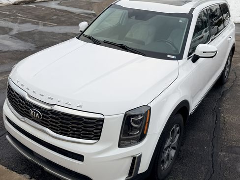 Used 2021 Kia Telluride EX image 2