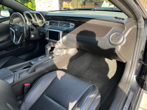 Used 2013 Chevrolet Camaro SS image 8