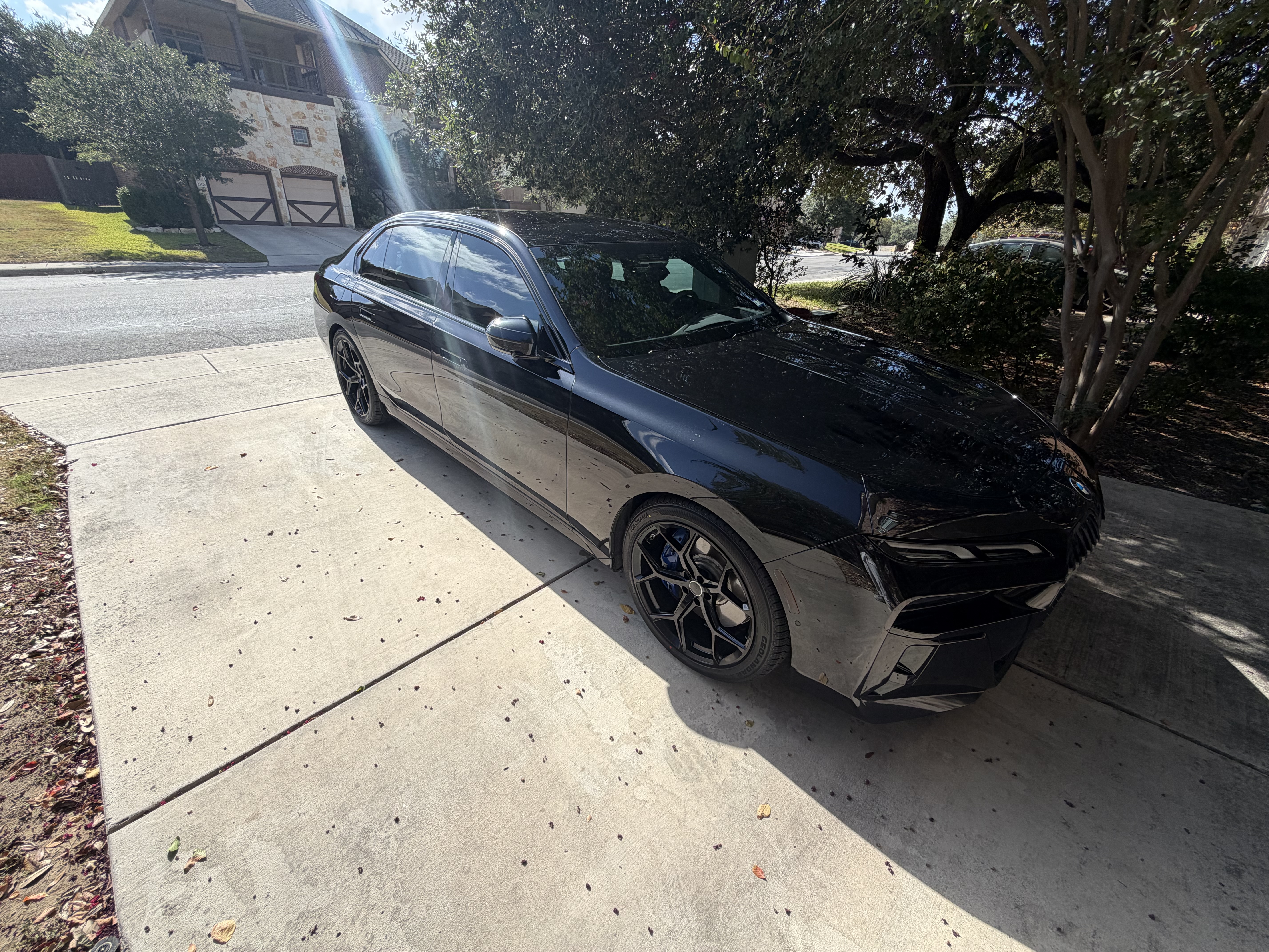 Used 2023 BMW i7 xDrive60 AWD/4WD image 11