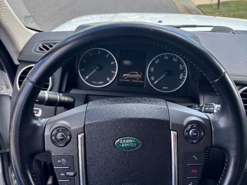 Used 2012 Land Rover LR4 image 10