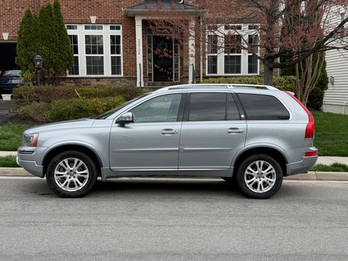 Used 2014 Volvo XC90 3.2 image 1