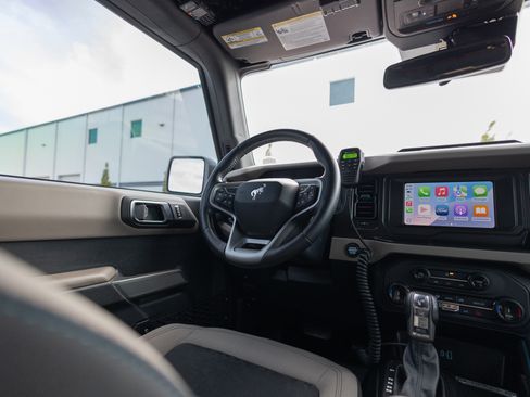 Used 2022 Ford Bronco Wildtrak image 29