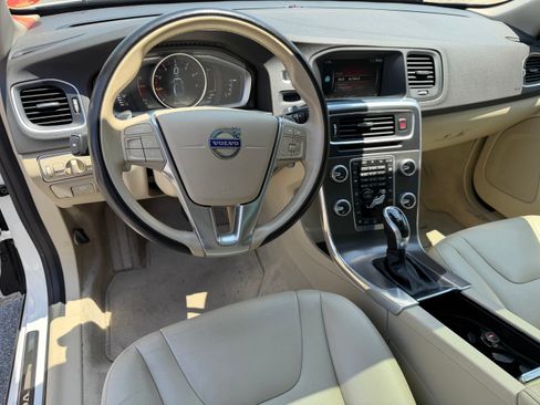 Used 2016 Volvo S60 T5 Premier w/ Convenience Package FWD image 11