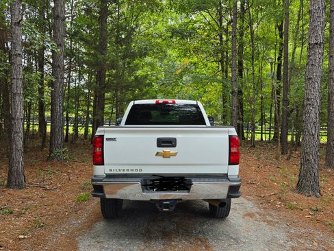Used 2018 Chevrolet Silverado 2500 W/T w/ WT Convenience Package RWD image 6