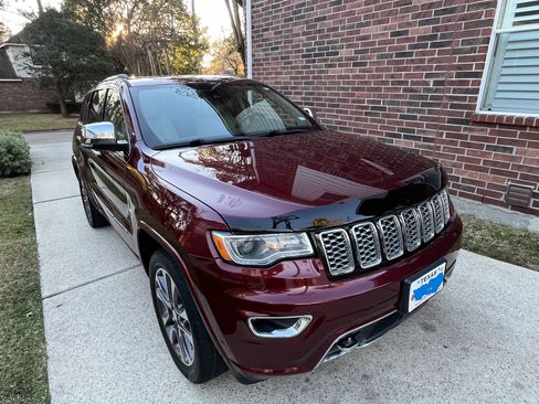 Used 2018 Jeep Grand Cherokee Overland image 1