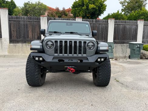 Used 2021 Jeep Wrangler Unlimited Rubicon AWD/4WD image 2
