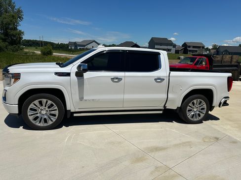Used 2021 GMC Sierra 1500 Denali w/ Denali Ultimate Package AWD/4WD image 1