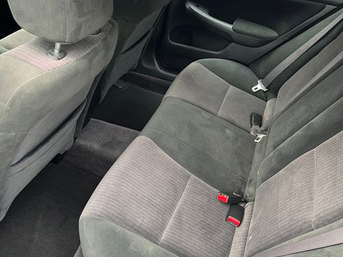 Used 2005 Honda Accord LX image 16