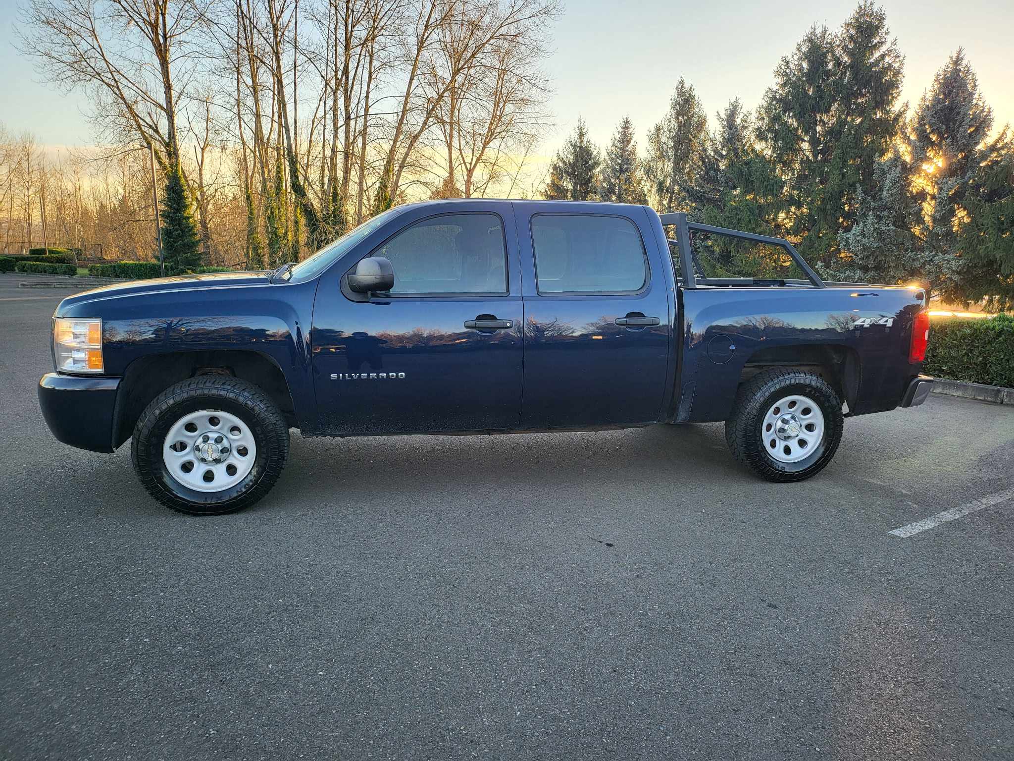 Used 2011 Chevrolet Silverado 1500 W/T AWD/4WD image 16