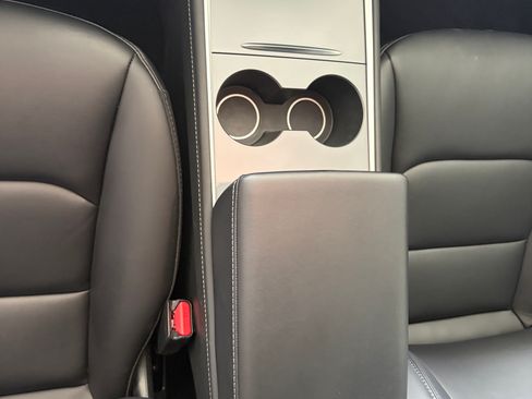 Used 2023 Tesla Model 3 Standard Range RWD image 12