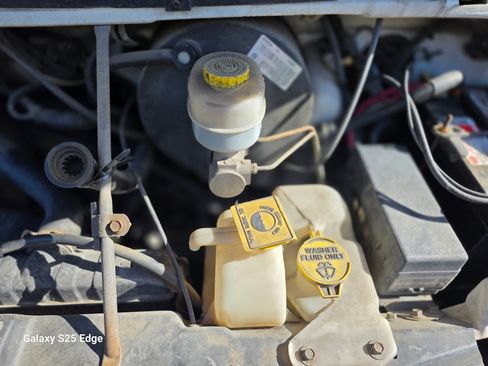 Used 1998 Dodge B3500 Van image 17