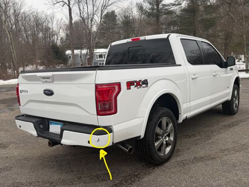 Used 2015 Ford F150 Lariat w/ Equipment Group 502A Luxury image 6