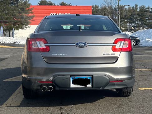 Used 2011 Ford Taurus SEL image 2