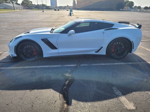 Used 2017 Chevrolet Corvette Z06 RWD image 23