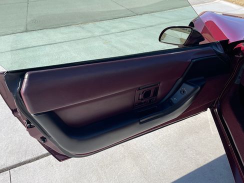 Used 1993 Chevrolet Corvette ZR1 image 22