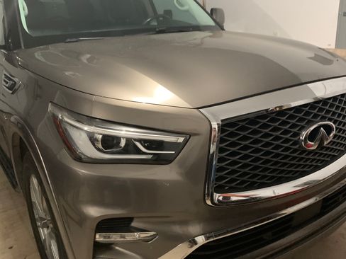 Used 2019 INFINITI QX80 Luxe image 1