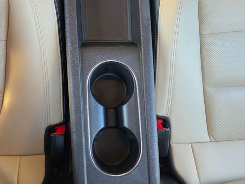 Used 2012 Chevrolet Volt Premium w/ Premium Trim Package image 17