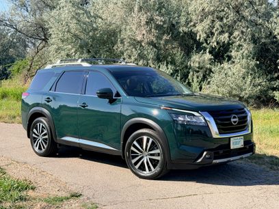 Used 2023 Nissan Pathfinder Platinum