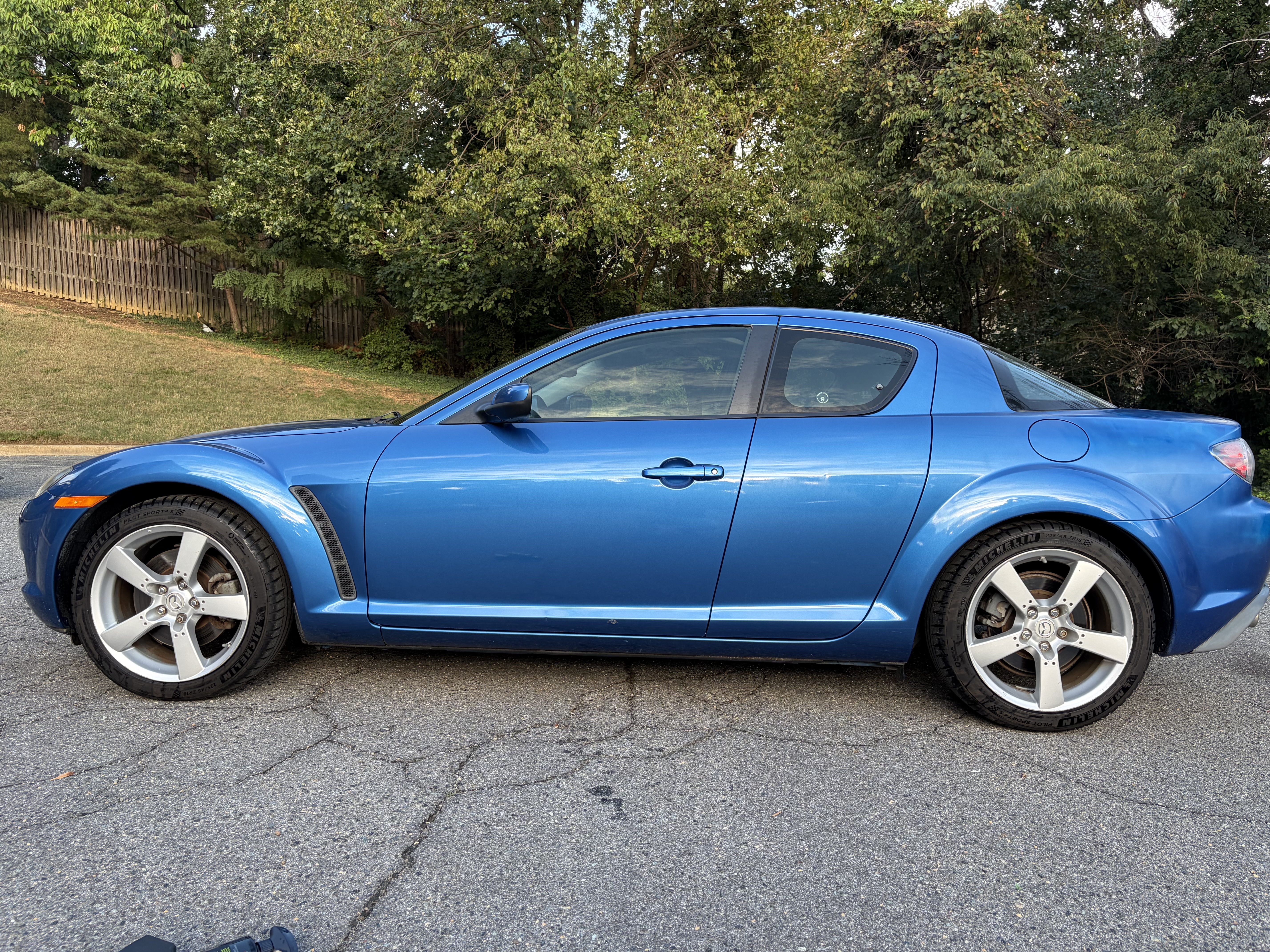 Used 2004 MAZDA RX-8 w/ MT Grand Touring Pkg RWD image 5
