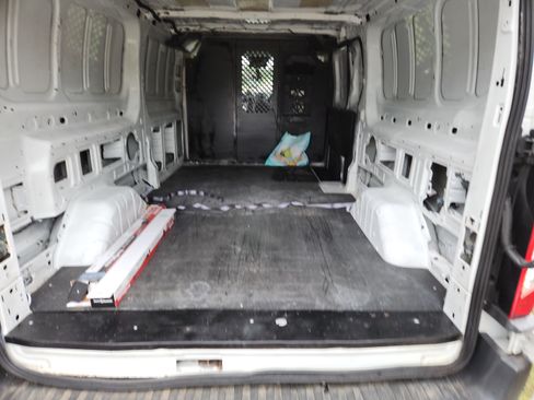 Used 2016 Ford Transit 250 Low Roof w/60/40 Side Door w/L image 6