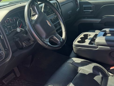 Used 2015 Chevrolet Silverado 2500 LT w/ LT Convenience Package AWD/4WD image 9