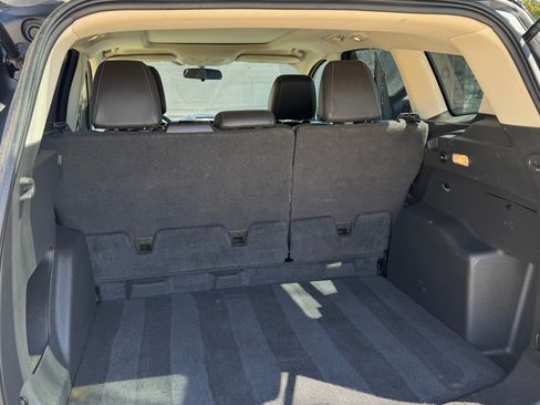 Used 2016 Ford Escape SE w/ SE Leather Comfort Package FWD image 4