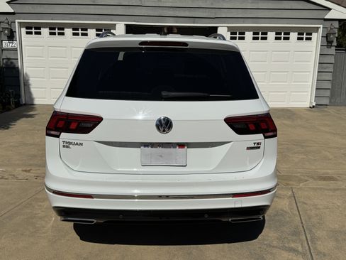 Used 2018 Volkswagen Tiguan SEL image 11