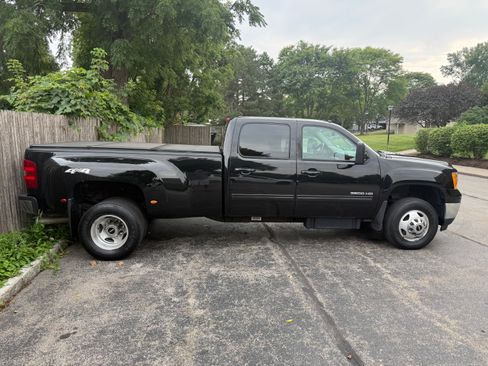 Used 2013 GMC Sierra 3500 SLT w/ SLT Convenience Package AWD/4WD image 5