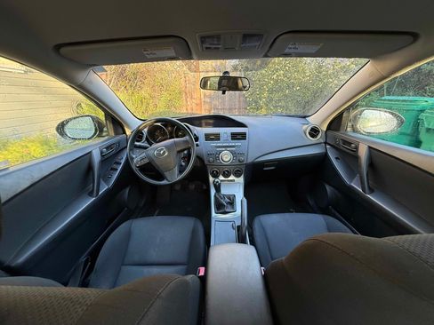 Used 2011 MAZDA MAZDA3 i Sport image 8