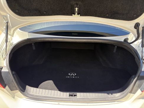Used 2017 INFINITI Q50 Signature Edition w/ Cargo Package (L95) RWD image 13