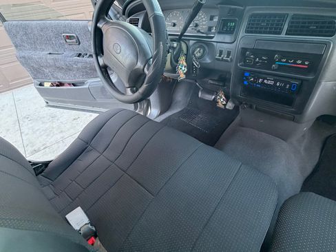 Used 1995 Toyota T100 SR5 RWD image 6