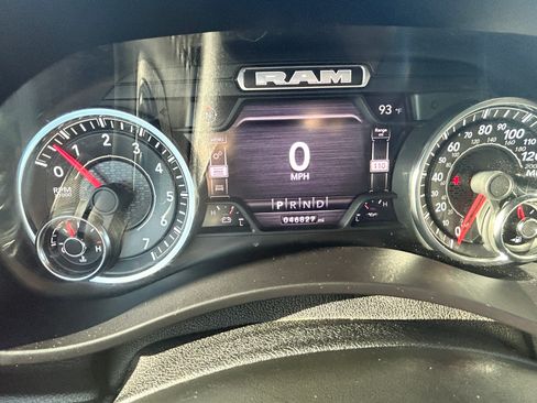 Used 2022 RAM 2500 Laramie AWD/4WD image 15