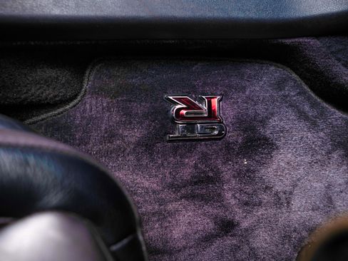 Used 2021 Nissan GT-R Premium AWD/4WD image 13