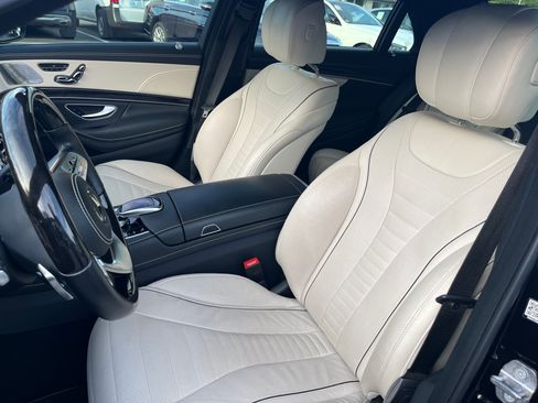 Used 2020 Mercedes-Benz S 560 4MATIC Sedan image 20