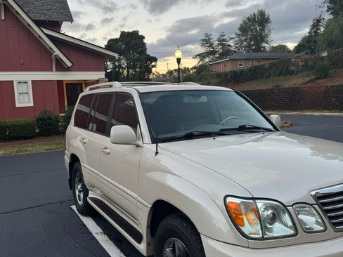 Used 2006 Lexus LX 470 4WD image 6