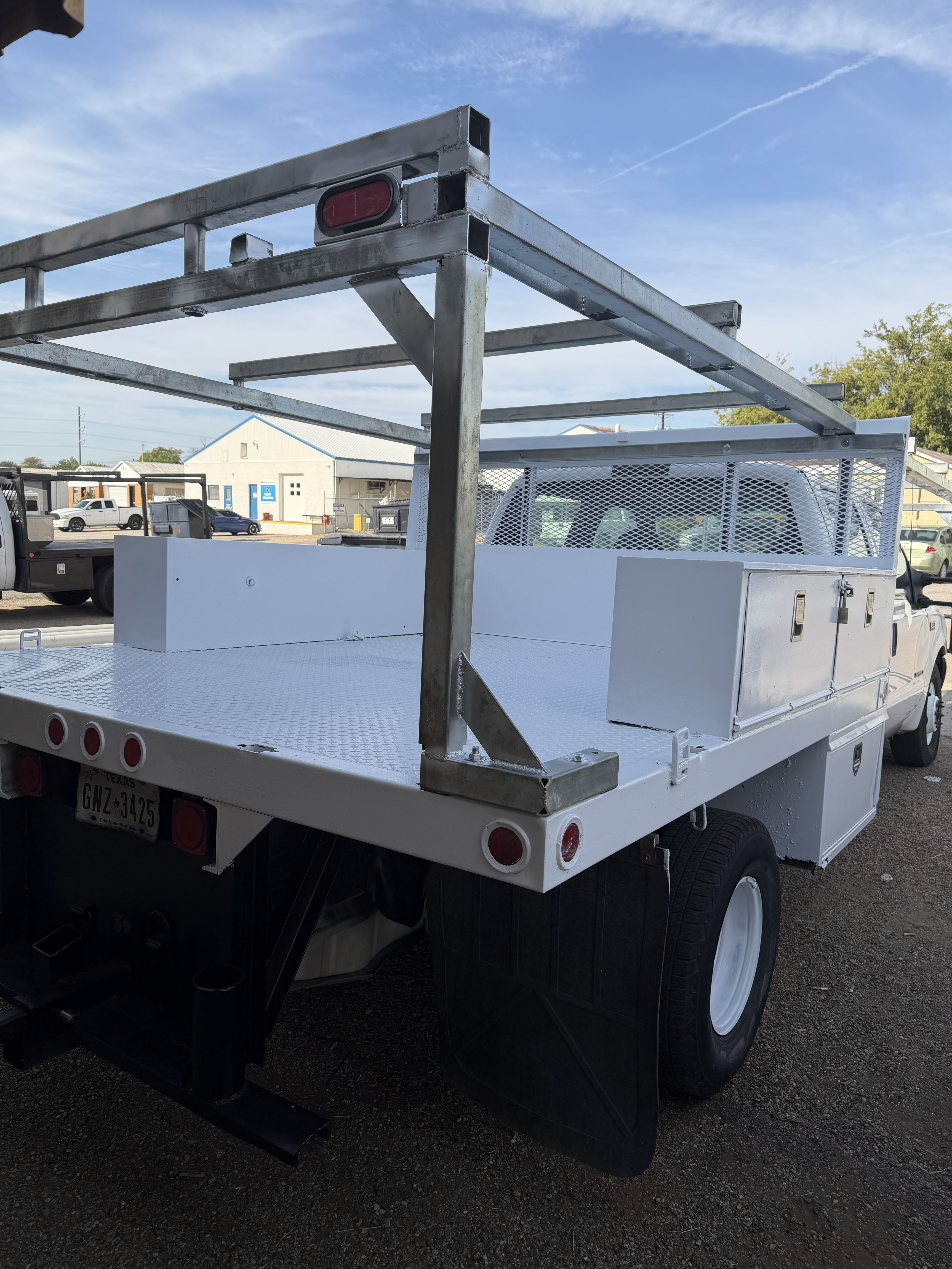 Used 2000 Ford F350 2WD Crew Cab DRW Super Duty image 1