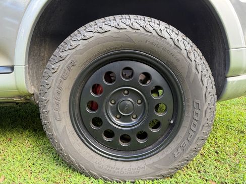 Used 2010 Porsche Cayenne GTS image 25