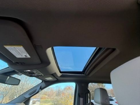 Used 2019 GMC Sierra 1500 SLT w/ SLT Premium Plus Package image 13