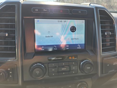 Used 2022 Ford F350 XLT w/ XLT Premium Package image 11