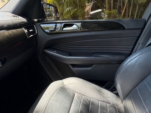 Used 2015 Mercedes-Benz ML 400 4MATIC image 10