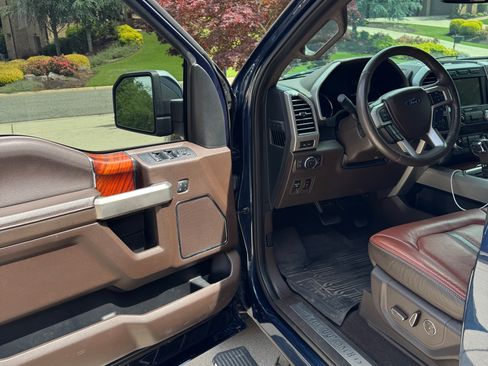 Used 2019 Ford F150 King Ranch w/ Equipment Group 601A Luxury AWD/4WD image 2