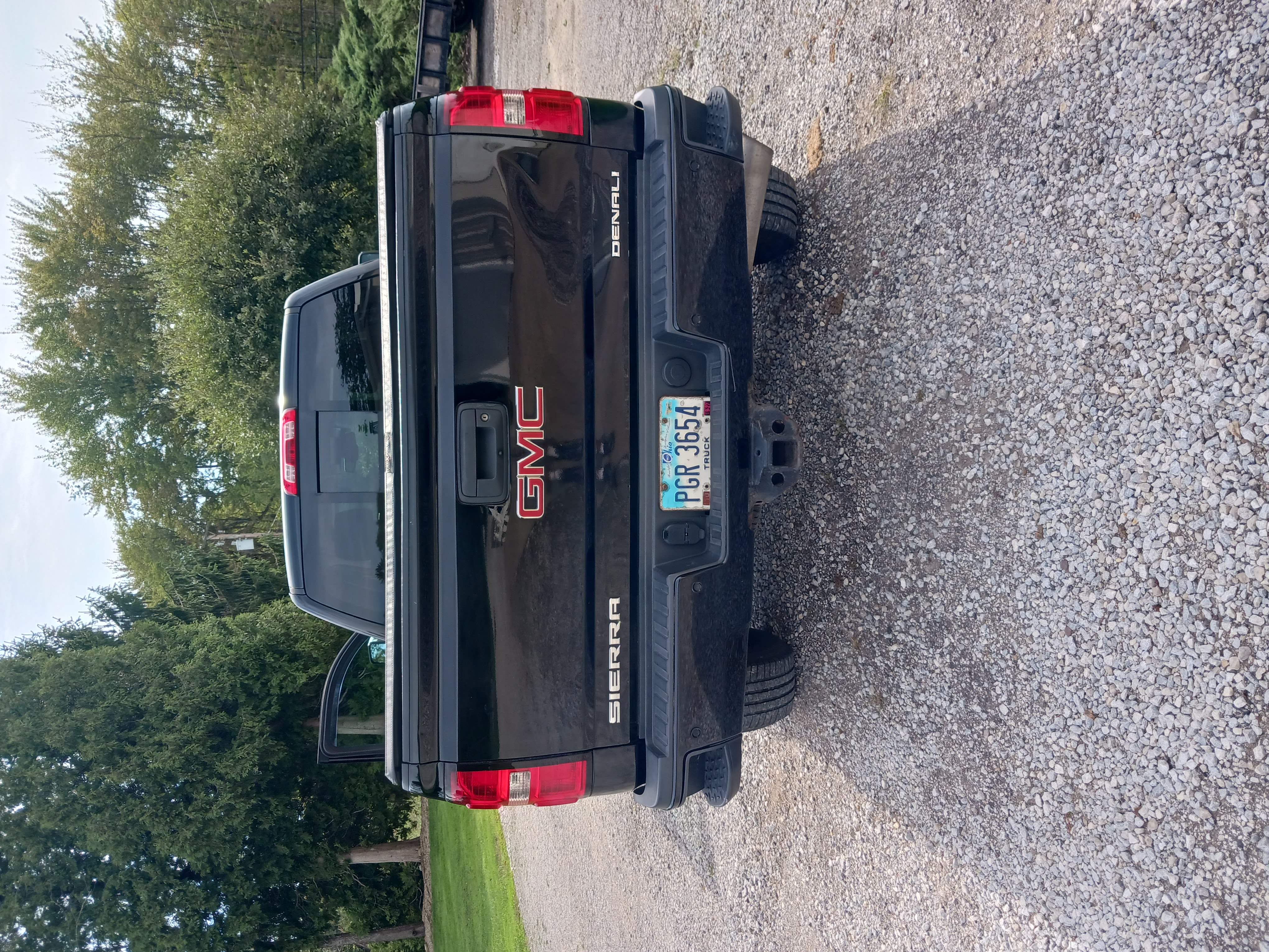 Used 2015 GMC Sierra 3500 Denali w/ Duramax Plus Package AWD/4WD image 11