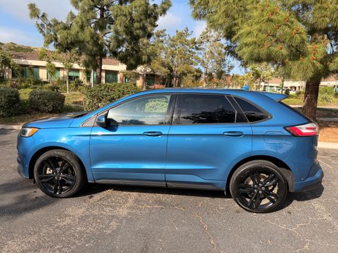 Used 2019 Ford Edge ST w/ Equipment Group 401A AWD/4WD image 8