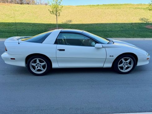 Used 1996 Chevrolet Camaro Z28 image 6