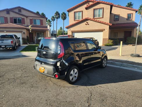 Used 2015 Kia Soul image 9