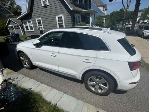 Used 2018 Audi Q5 2.0T Premium Plus w/ Premium Plus Package AWD/4WD image 5